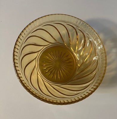 Glas, Skål, Gul skjold, Glasskål fra Fyens Glasværk uden skår eller revner. Diameter 18 cm, højde 8 