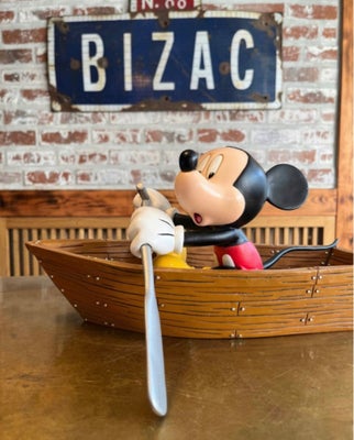Samlefigurer, Mickey Mouse, Walt Disney 

Disney 

Mickey Mouse 

Lavet af Polystone 

År: 
90’erne
