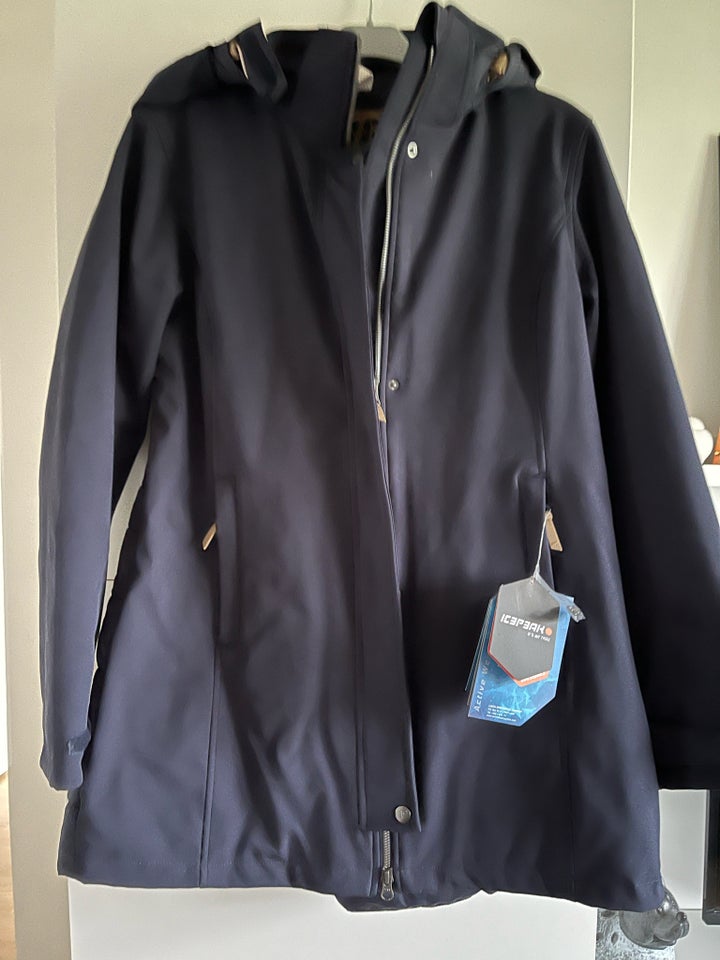 Softshell, str. 40, Icepeak Vivian Jakke