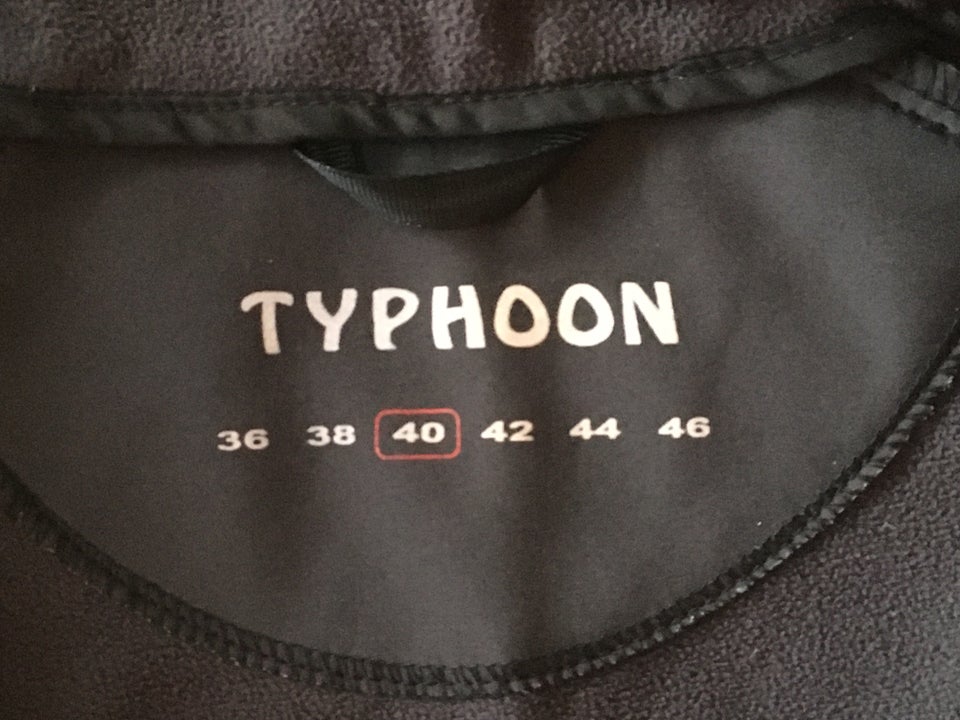 Softshell, str. 40, Typhoon