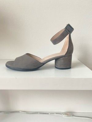 Sandaler, str. 40, Ecco,  Grå,  Ruskind,  Ubrugt, Ecco Shape Block sandal.
Hælhøjde: ca. 5 cm.
Nypri