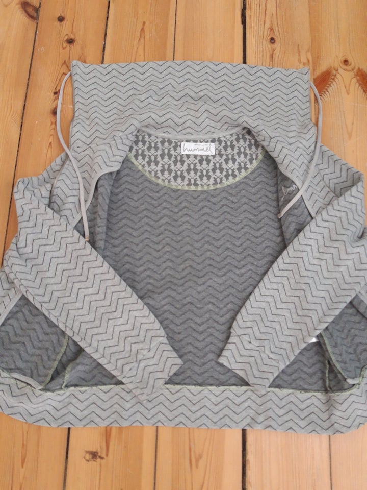 Cardigan, Hummel, str. 36