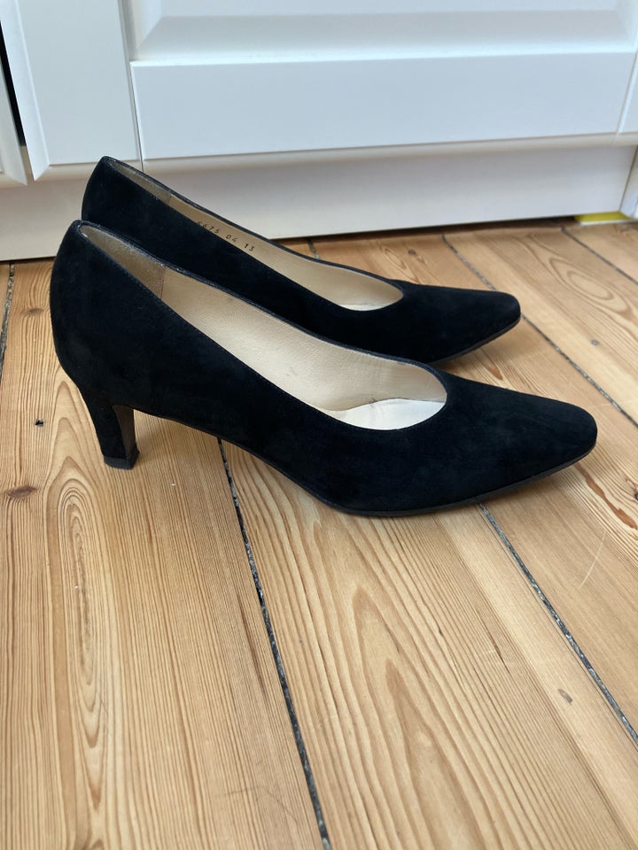 Pumps, str. 37,5