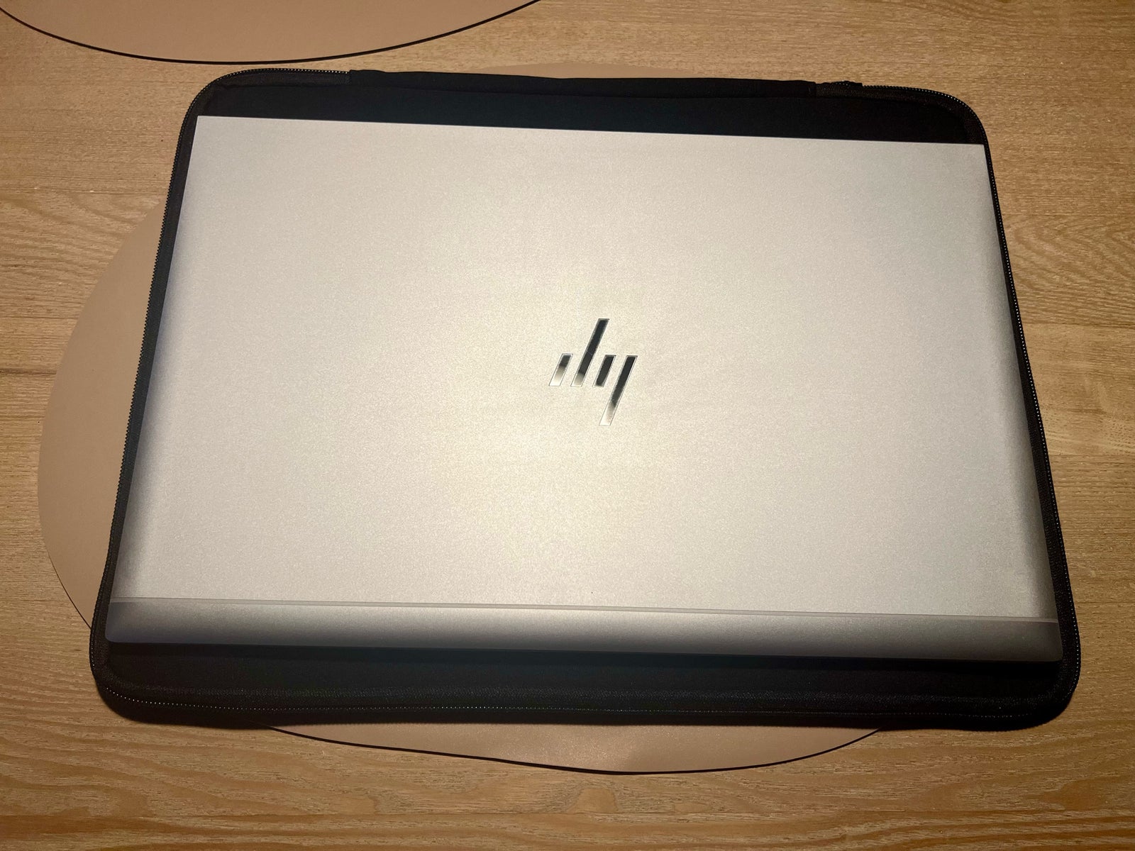 HP EliteBook G8 vPro, 2,4 GHz, 16 GB ram