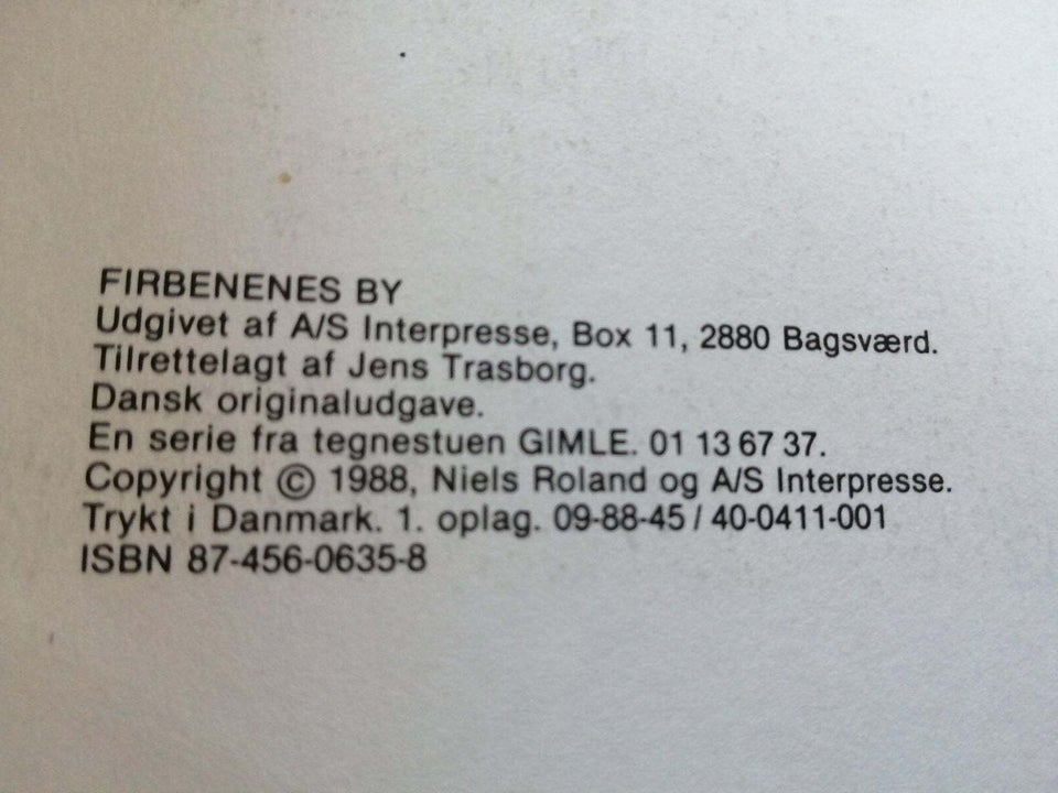 FIRBENENES BY, Niels Roland, Tegneserie