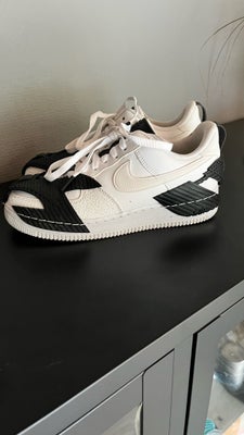 Sneakers, str. 39, Nike Air ,  Næsten som ny, Brugt få gange