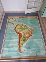 Sydamerika kort. Tysk. Omkring 180 x 155 cm. Br...