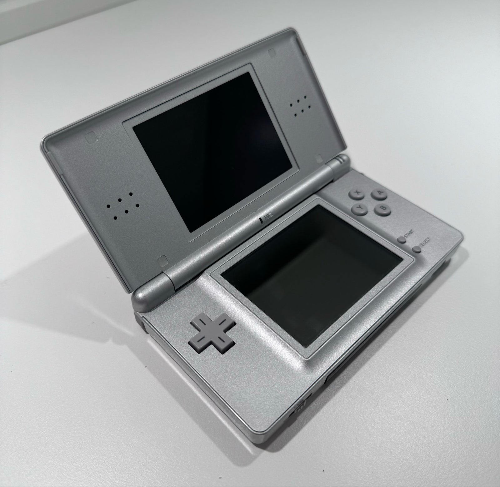 Nintendo DS Lite, Perfekt