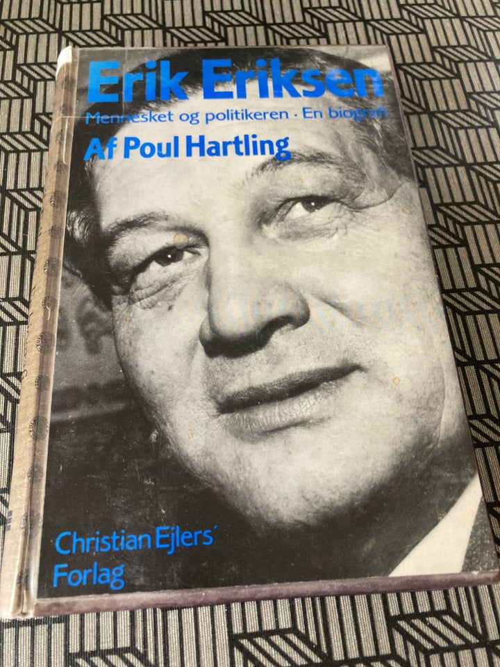 Erik Eriksen - en biografi, Poul Hartling