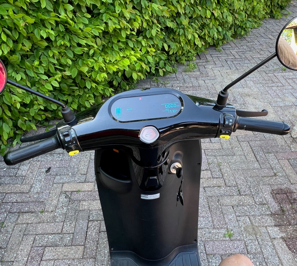 El-Scooter E2, 2023, 240 km