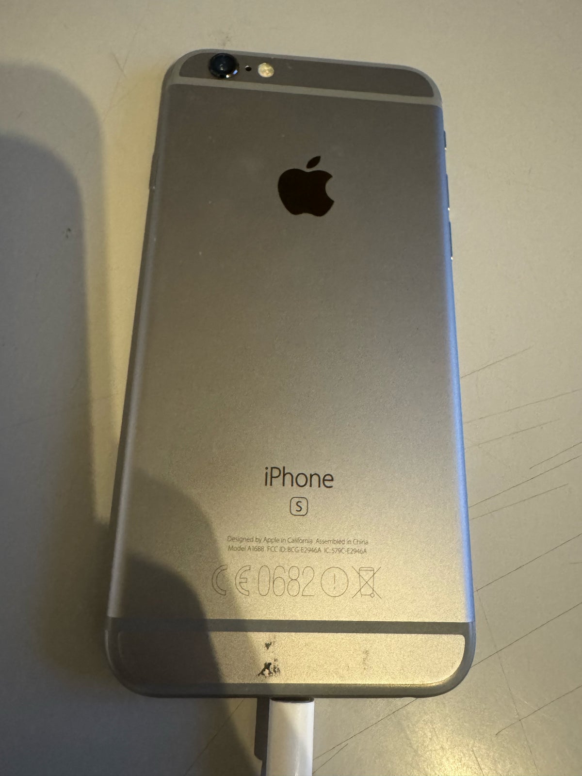 iPhone 6S, 128 GB, grå