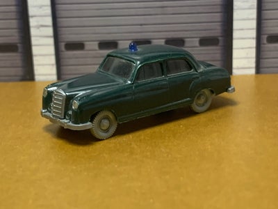 Modeltog, LR-BILER, 1:87,  Mercedes 220   politibil , Wiking
BIL Nr : 6083  - Modelbil i str. HO (1: