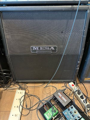 Guitarkabinet, Mesa Boogie 4x12 OS, 280 W, Tæskefedt kabinet fra 1993. Med originale enheder. 

