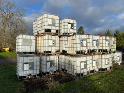 Palletank, Palletank
1000 liter IBC palletank klar 
Tap hane i bunden 2". 
Velegnet til opsamling af