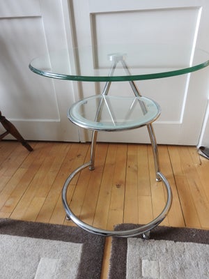 Glasbord, Et rigtig flot cafebord (sidebord) i glas sælges billigt. Højde 57, diameter 54 cm