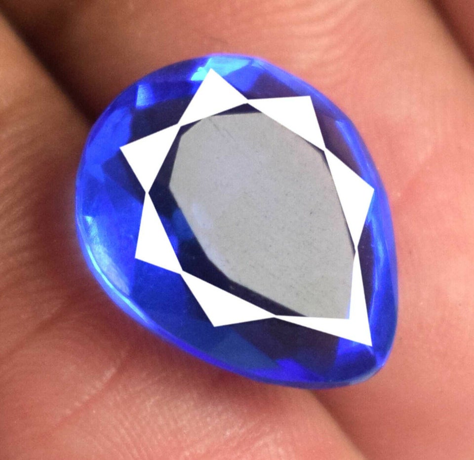 Andet smykke, ædelsten, Pear Cut Treated Blue Tanzanite