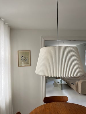 Lampeskærm, Le Klint, Sælger fin Le Klint lampeskærm i modellen Snowdrop, i størrelse XL. Ny pris 49