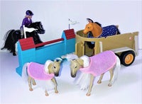 Andet legetøj, Vintage Heste Pakke - 4 Heste Rytter Trailer
