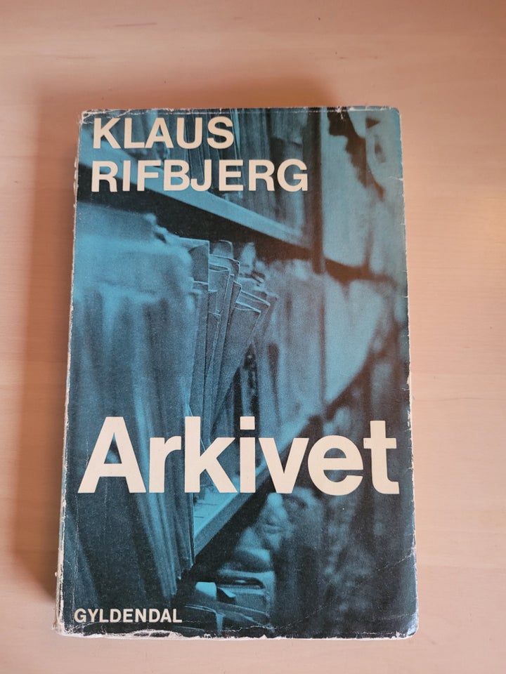 Arkivet, Klaus Rifbjerg, genre: roman