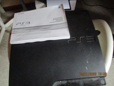 Playstation 3, sony+skylanders samling , Perfekt, ps3 fra sony 2 controller og strømkabler brugsanvi
