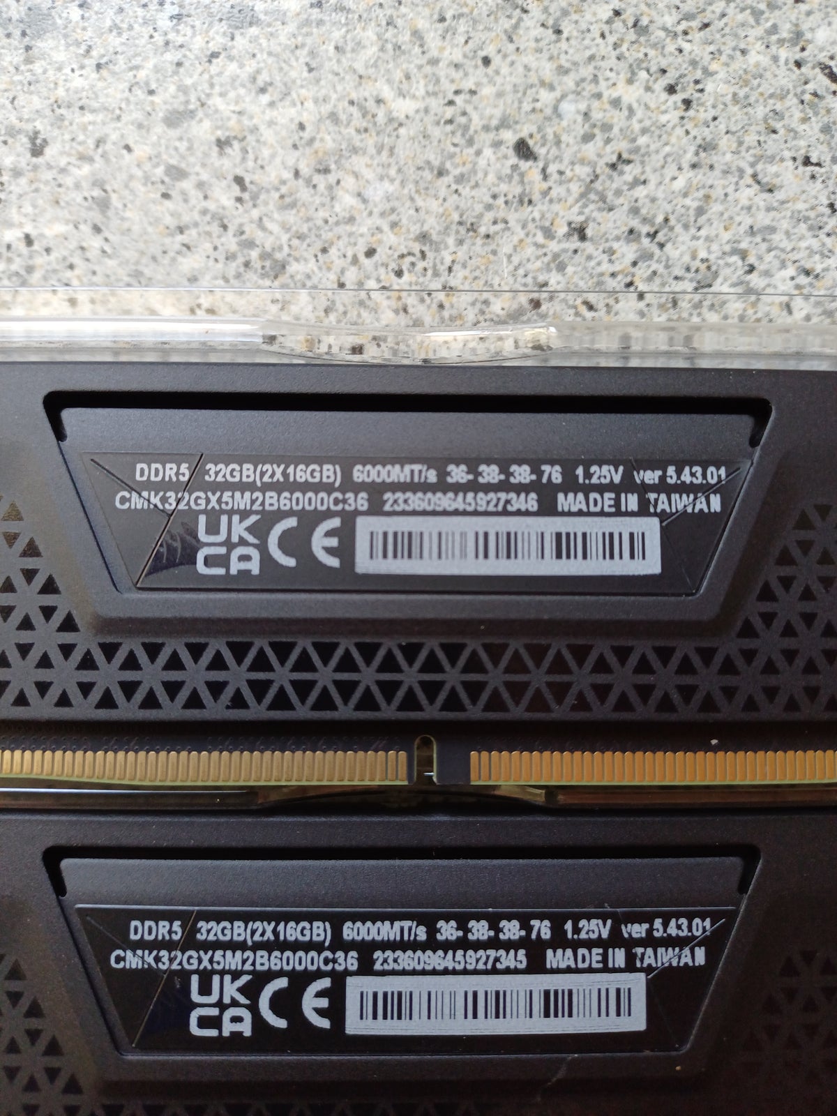 Corsair, 32, DDR5 SDRAM
