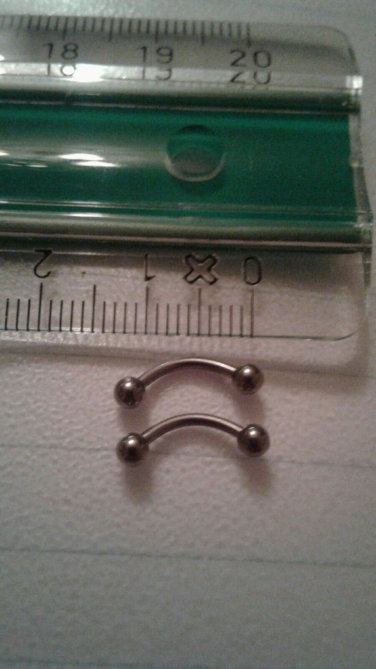 Piercing, kirurgisk stål, Daith piercing ring