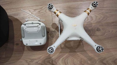 Drone, DJI Phantom 3 Pro Profesionel 4K, Stand
Brugt – nogenlunde
Sælges til reservedele. Dronen er 