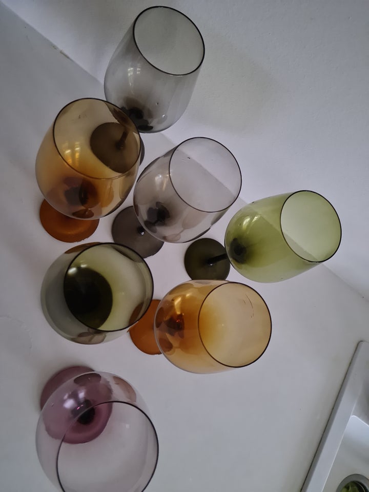Glas, Vinglas farvede, Lyngby
