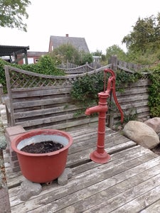 Find Vandpumpe Have i Havemøbler, planter, fliser og tilbehør - Køb brugt på DBA