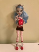 Barbie, Monster High Dead Tired Ghoulia Yelps