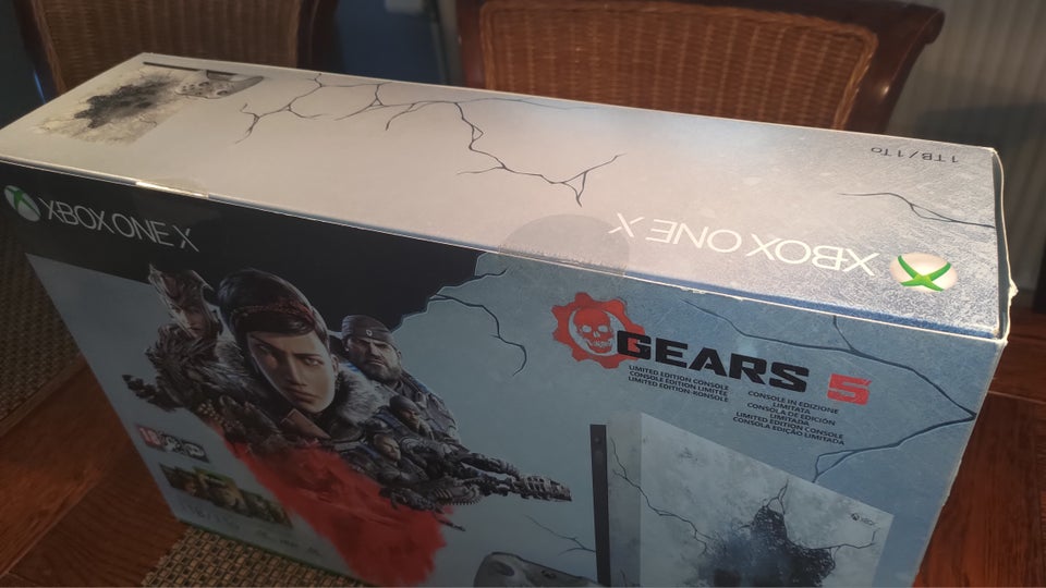 Xbox One X, Gears of war 5 edition 1TB, Perfekt