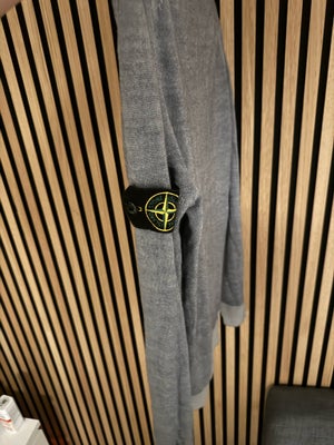 Sweatshirt, Stone Island , str. L,  Grå/blå,  Stof,  Næsten som ny, Hejsa.

Super fed sweatshirt fra