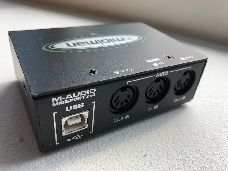 Midi Merge Unit, M-Audio 2x2 Anniversary