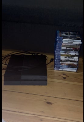 Playstation 4, Standard, Rimelig, Gammel Playstation 4, uden kontrollere, medfølger 17 spil (Riders 