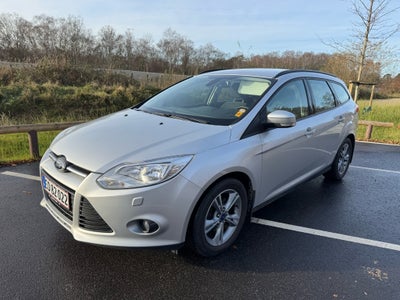 Ford Focus, 1,0 SCTi 100 Edition stc. ECO, Benzin, 2014, km 195000, sølvmetal, træk, nysynet, klimaa