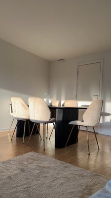Spisebordsstol, Nimara, Nypris pr. stol - 400 kr. (samlet: 2.400 kr.)

Sælges samlet for 1.500 kr.
