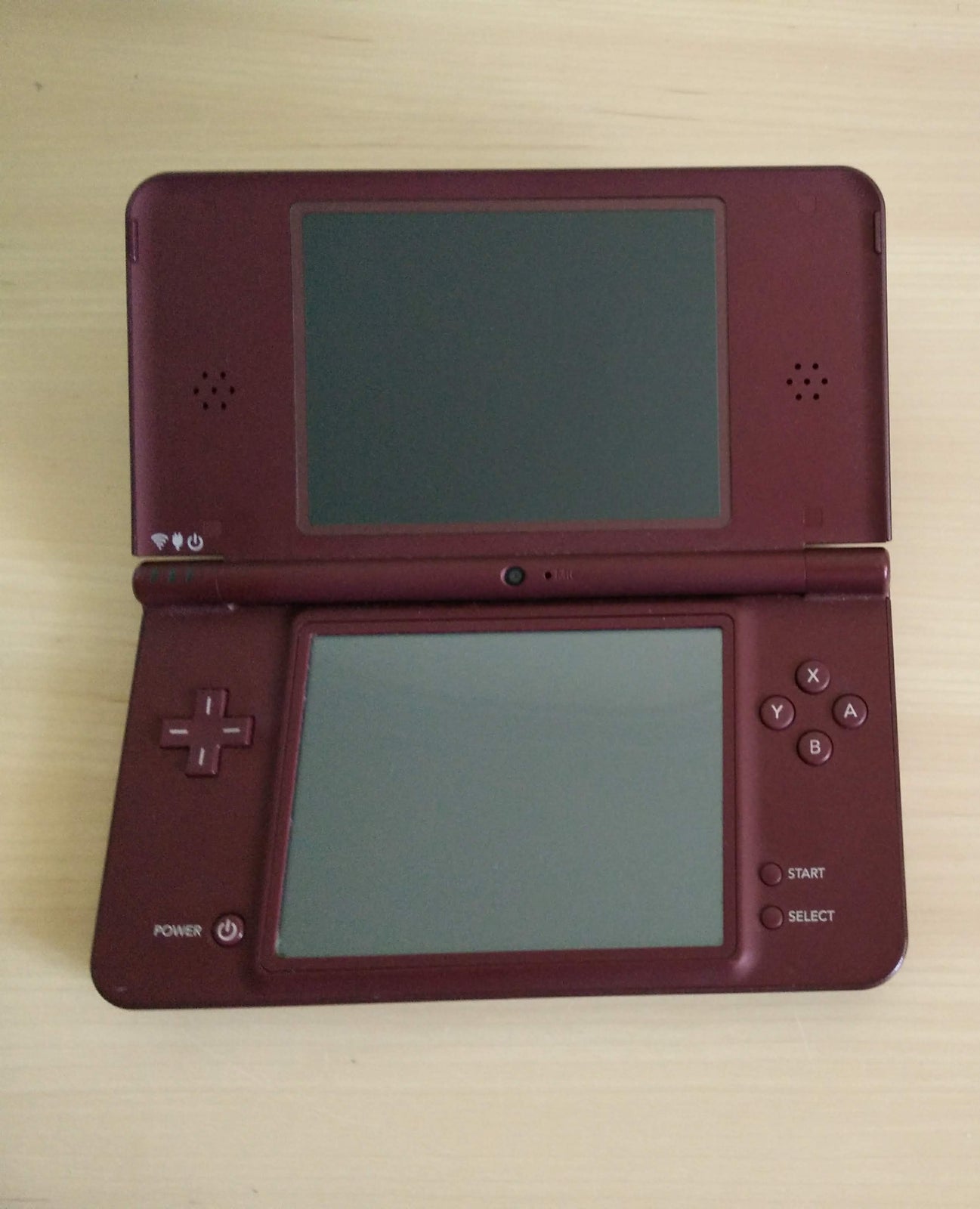 Nintendo DSI XL, Nintendo DS