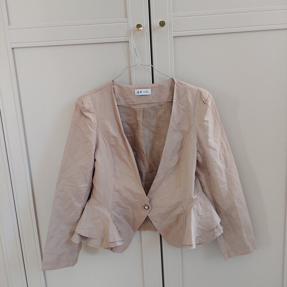 Blazer, str. 36, .