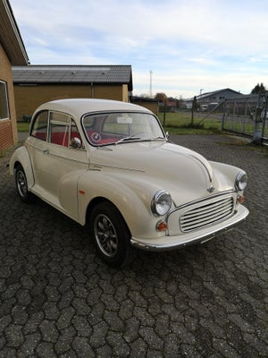 Morris Minor 1000 Super 2d