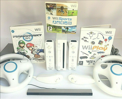 Nintendo Wii, Mario Kart Wii Pakke med rat og Wii Sports, God, Alt udstyr er originalt, testet og vi