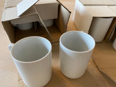 Porcelæn, Kop, Hvid Atelier, Krus sælges aldrig brugt
Ville bruge dem til porcelænsmaling
Der er 2x4
