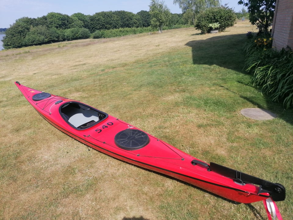 Glasfiber Chilli Kayak. flot, stabil. kun brugt...