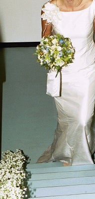Brudekjole, Jun & Rønne Skrædderi, str. 38, Silke, Næsten som ny, Todelt brudekjole. Med lille taske