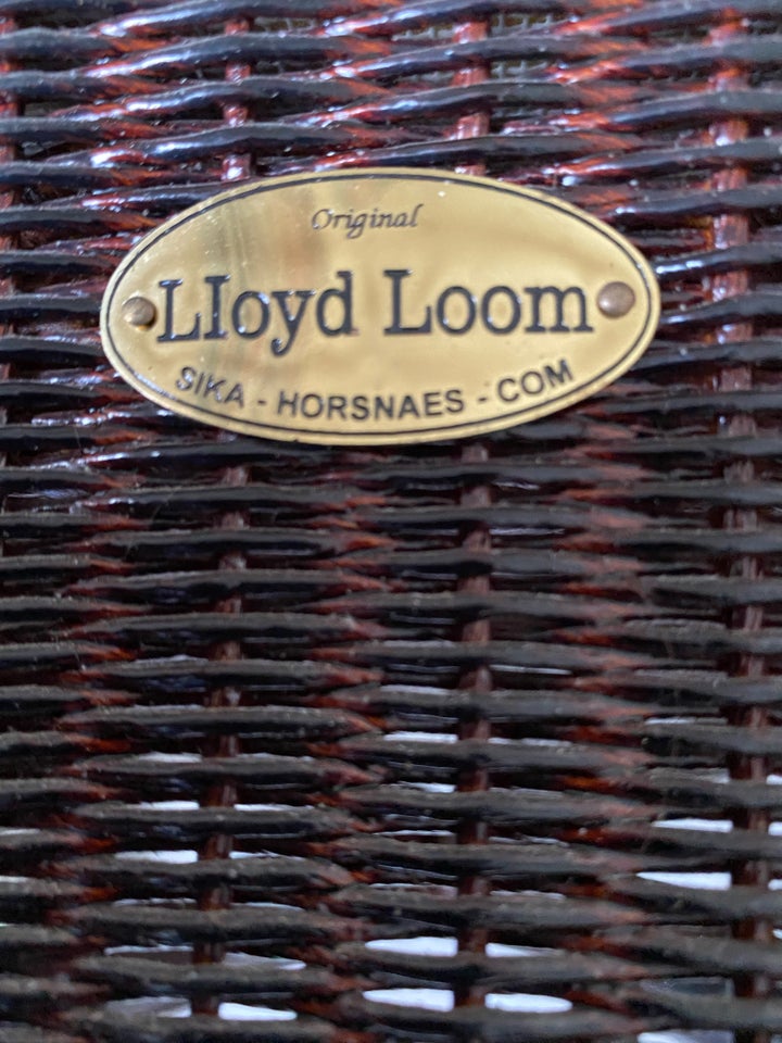 To stole samt bord, Lloyd Loom
