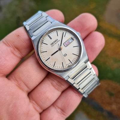 Herreur, Seiko, Selling a nice vintage Seiko Twin Quartz men's wristwatch in good condition.  The mo