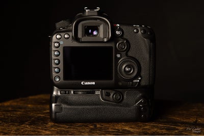 Canon, Canon EOS 7D Mark 2, spejlrefleks, Perfekt, Jeg sælger mit Canon 7D Mark 2 Det er passet rigt
