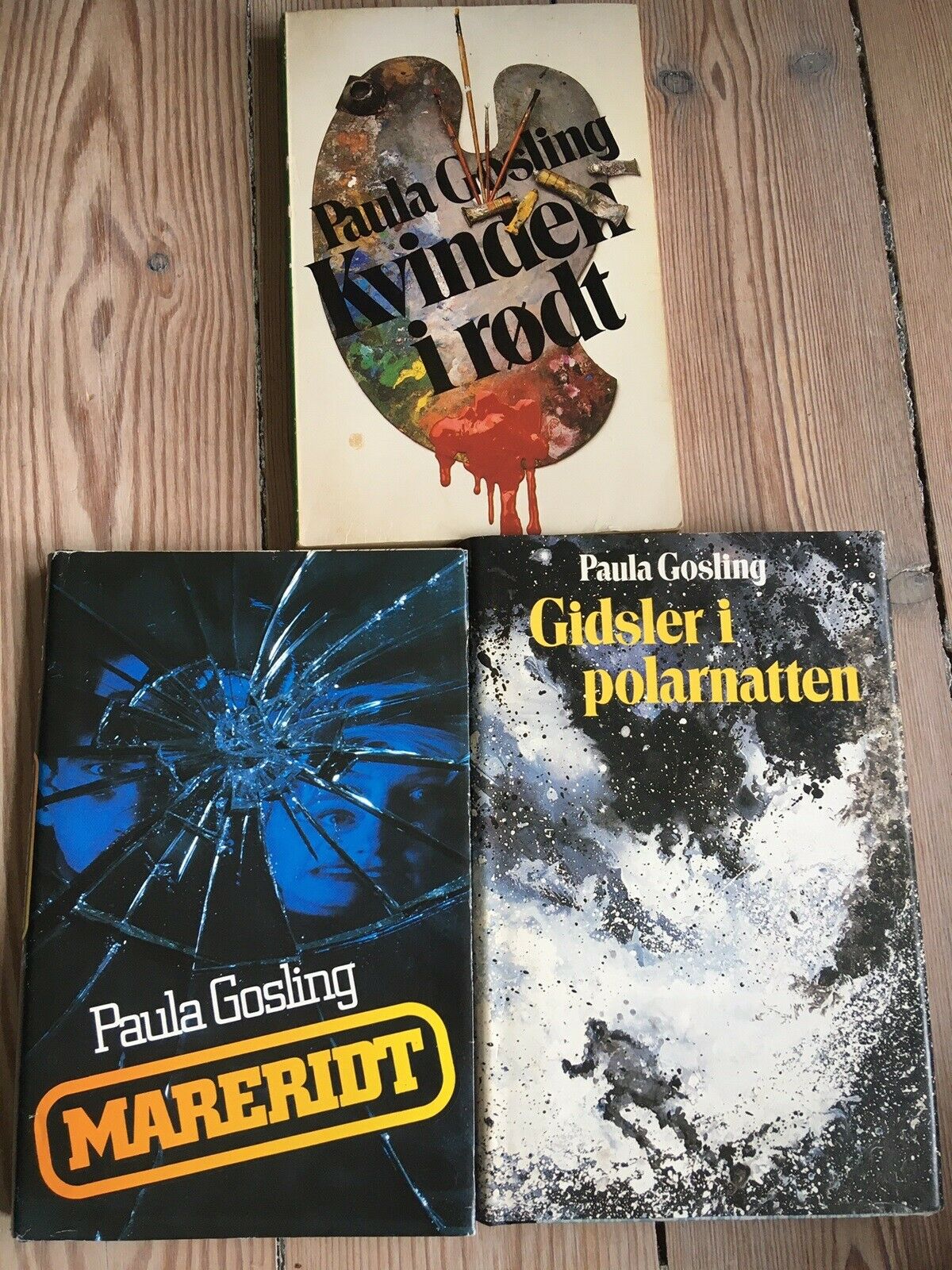 Tre titler, Paula Gosling, genre: roman