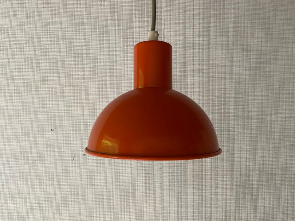 Anden arkitekt, Retro lamper , pendel