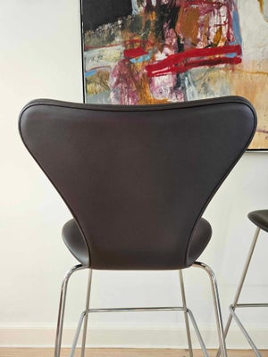 Arne Jacobsen, stol, 3197, Arne Jacobsen syver barstol, model 3197

2 stk.

Nybetrukket med Dark Bro