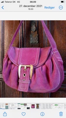 Anden håndtaske, Celine, ruskind, Pink ryskindstaske fra Celine med guldspænde med Celine logo.